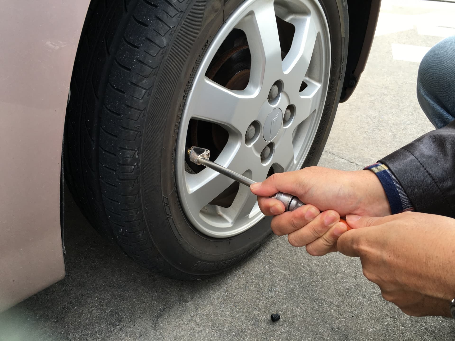軽貨物ドライバーの日常業務における車のメンテナンスについて